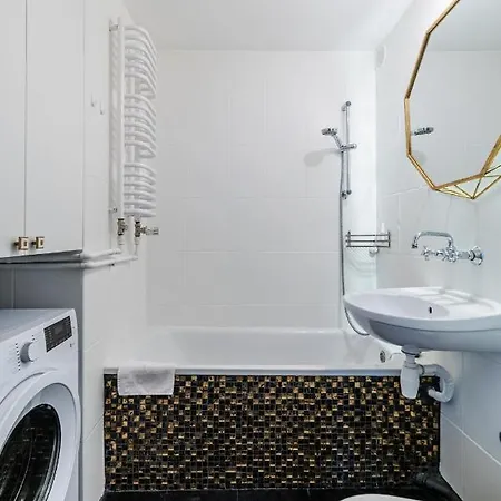 Two-rooms Genuine Ideal For Business Trip Apartment *